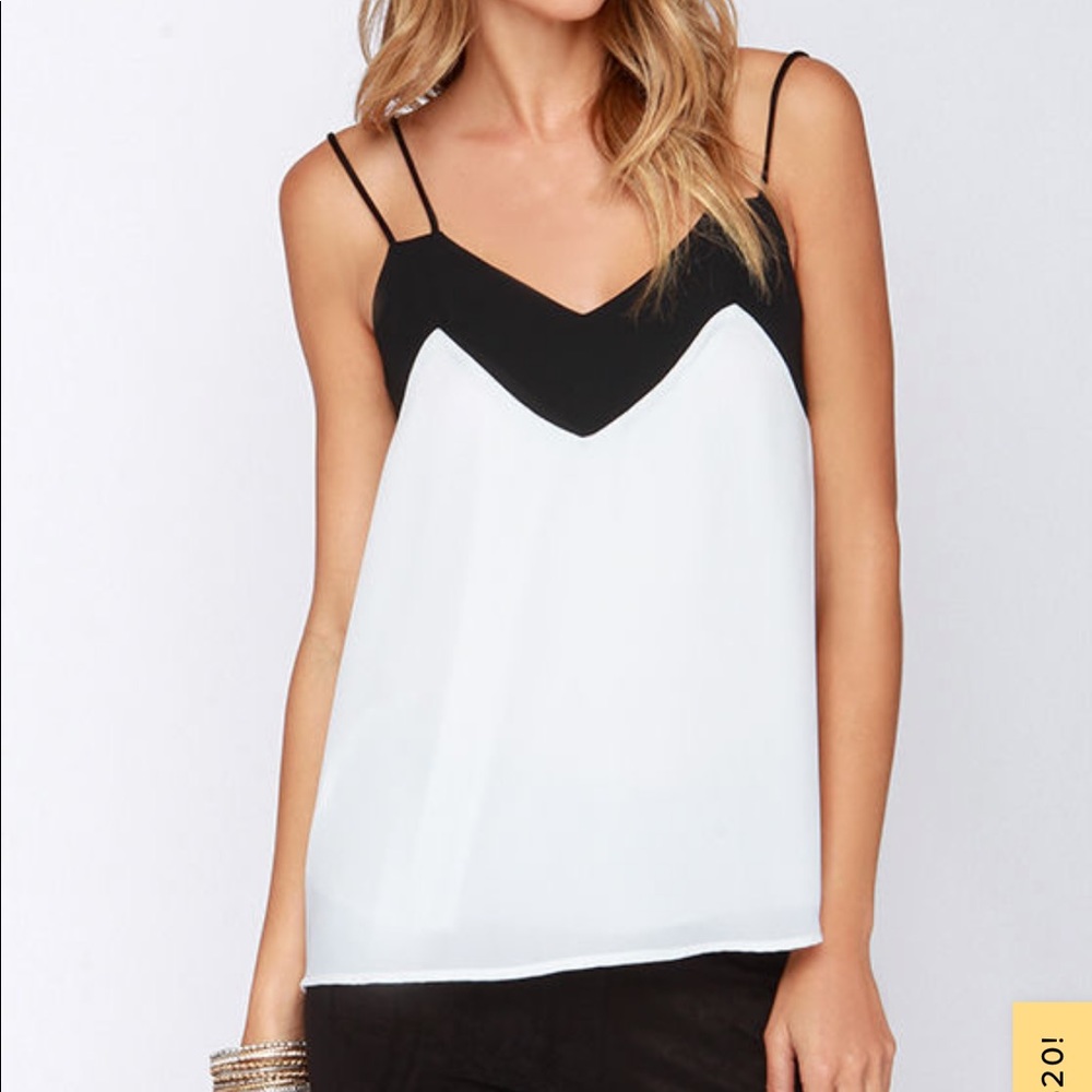 Lulu’s Ivory and Black Tank - Picture 1 of 6